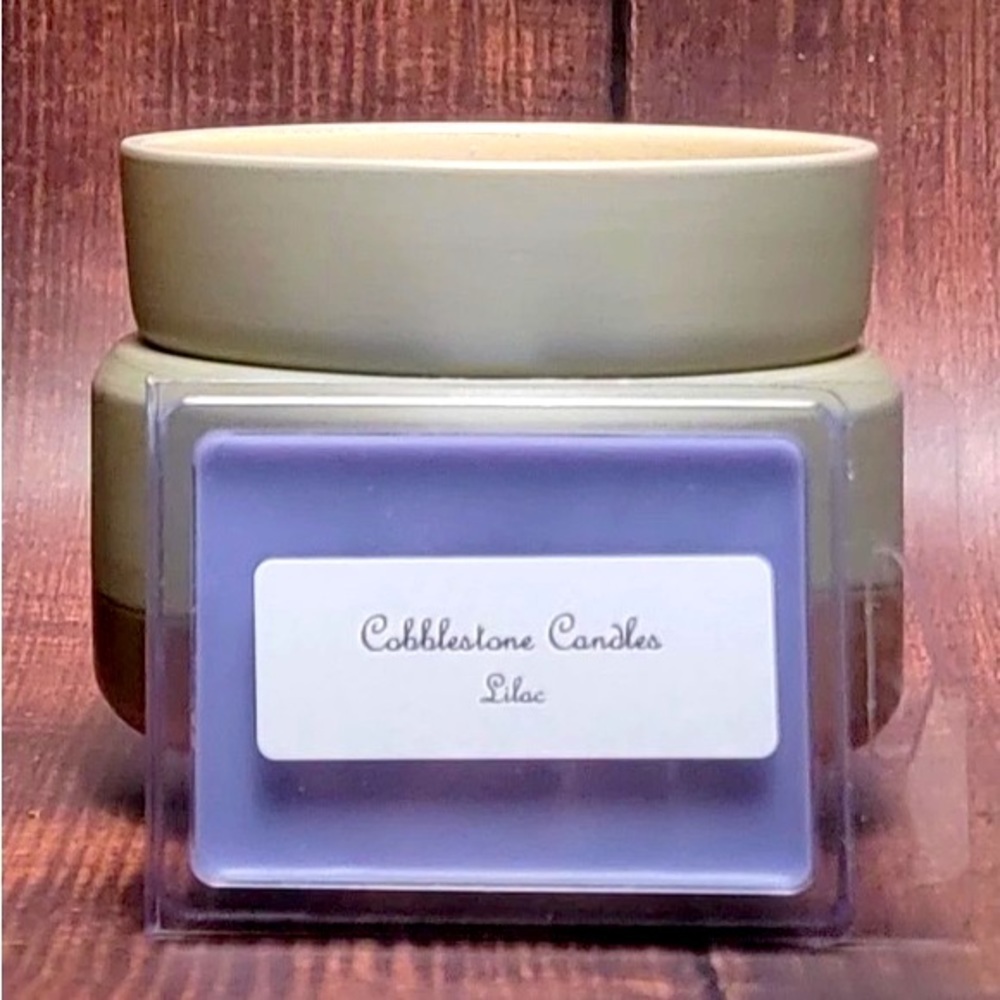 Lilac Soy Wax Melt floral home scent Cobblestone Candles - Picture 2 of 3